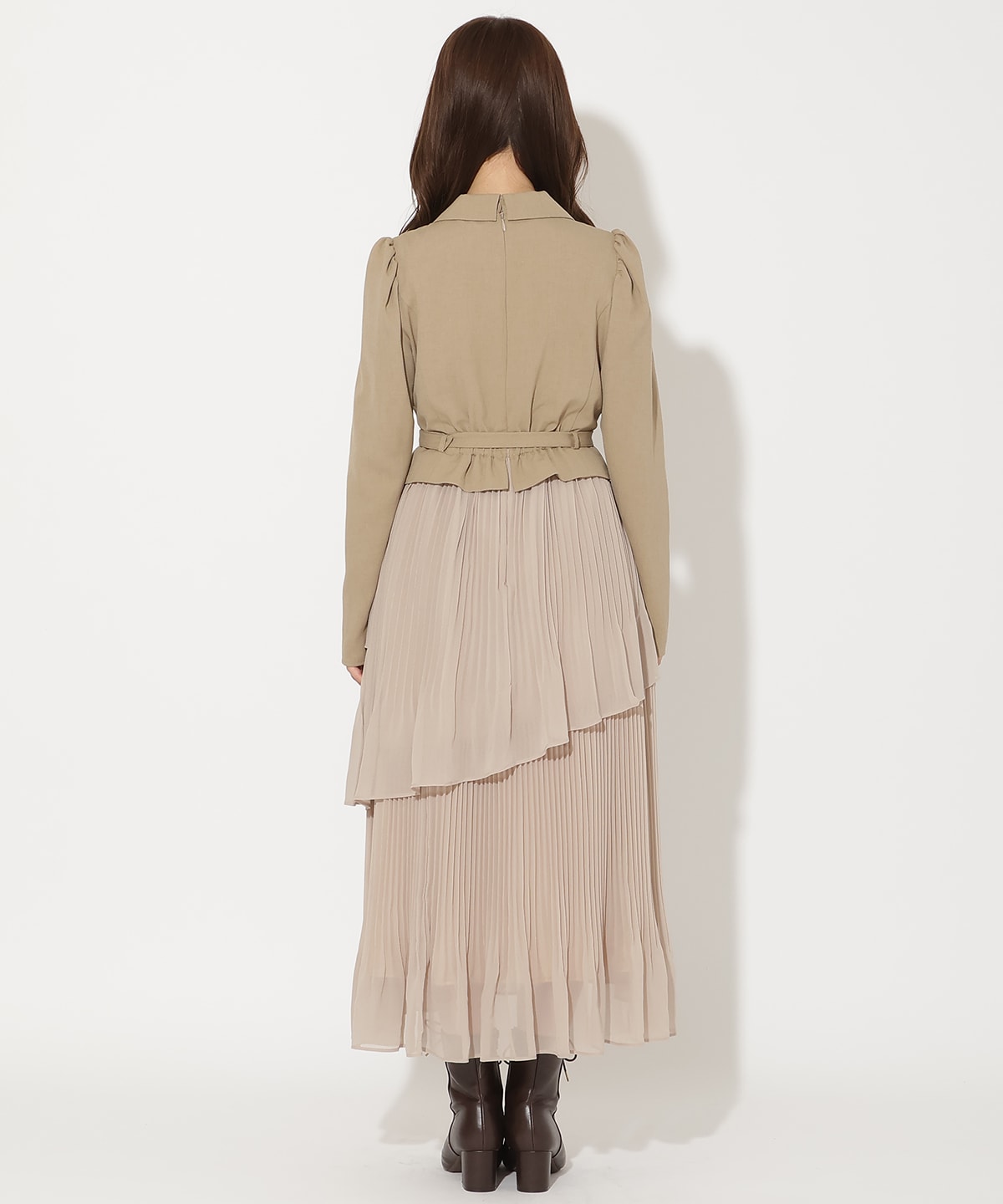 ジャケットレイヤードプリーツワンピース