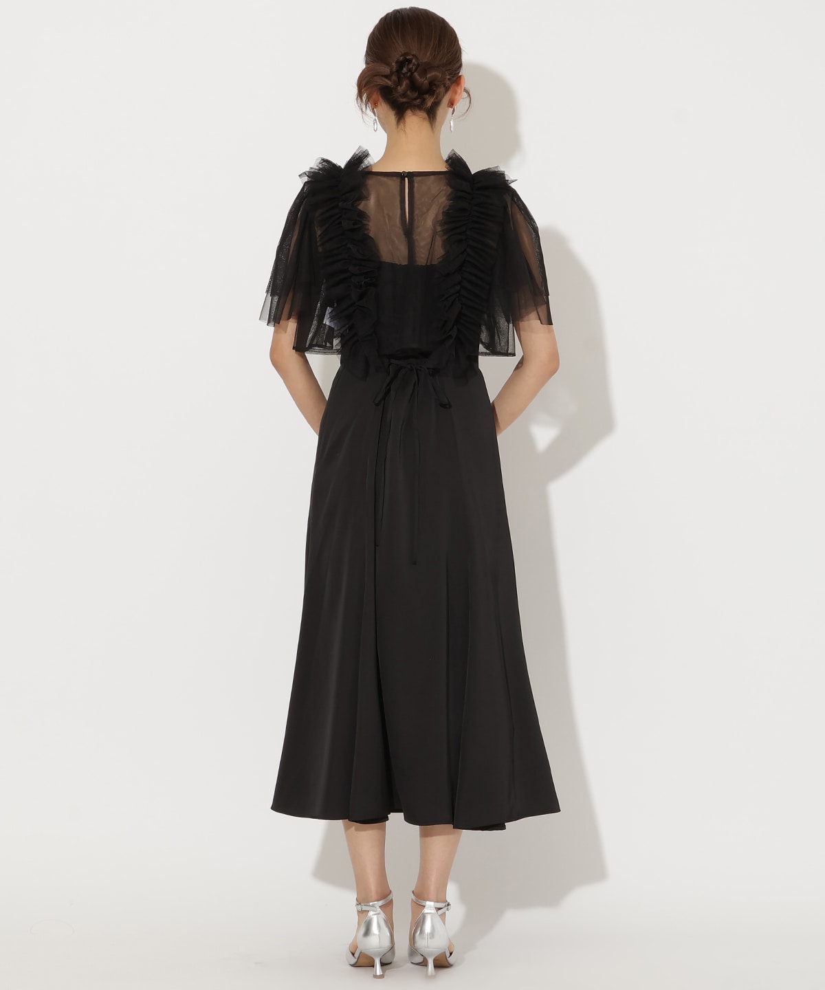 チュールフリルレイヤードドレス