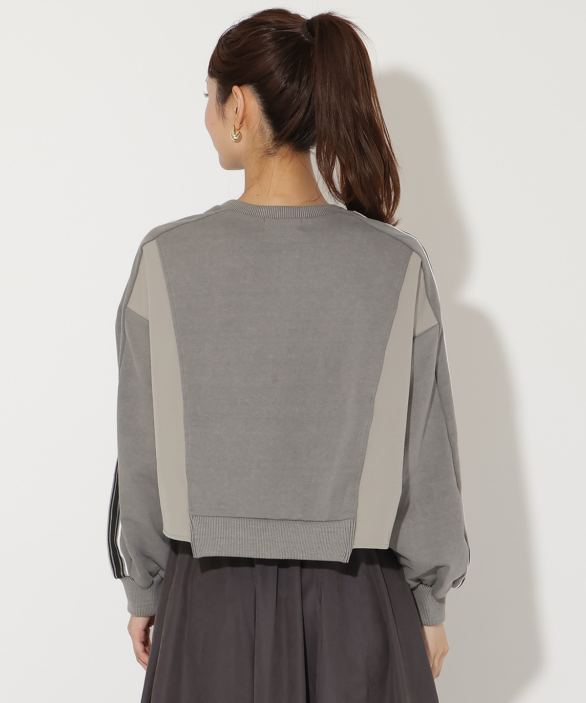 ライン入り裏毛トップス