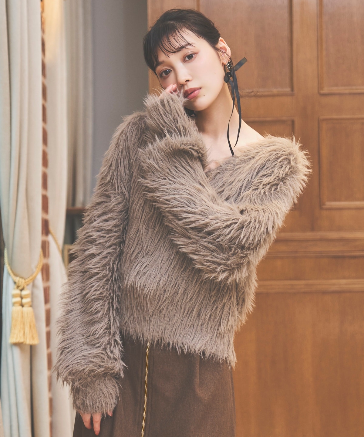 ロングフェザープルオーバー