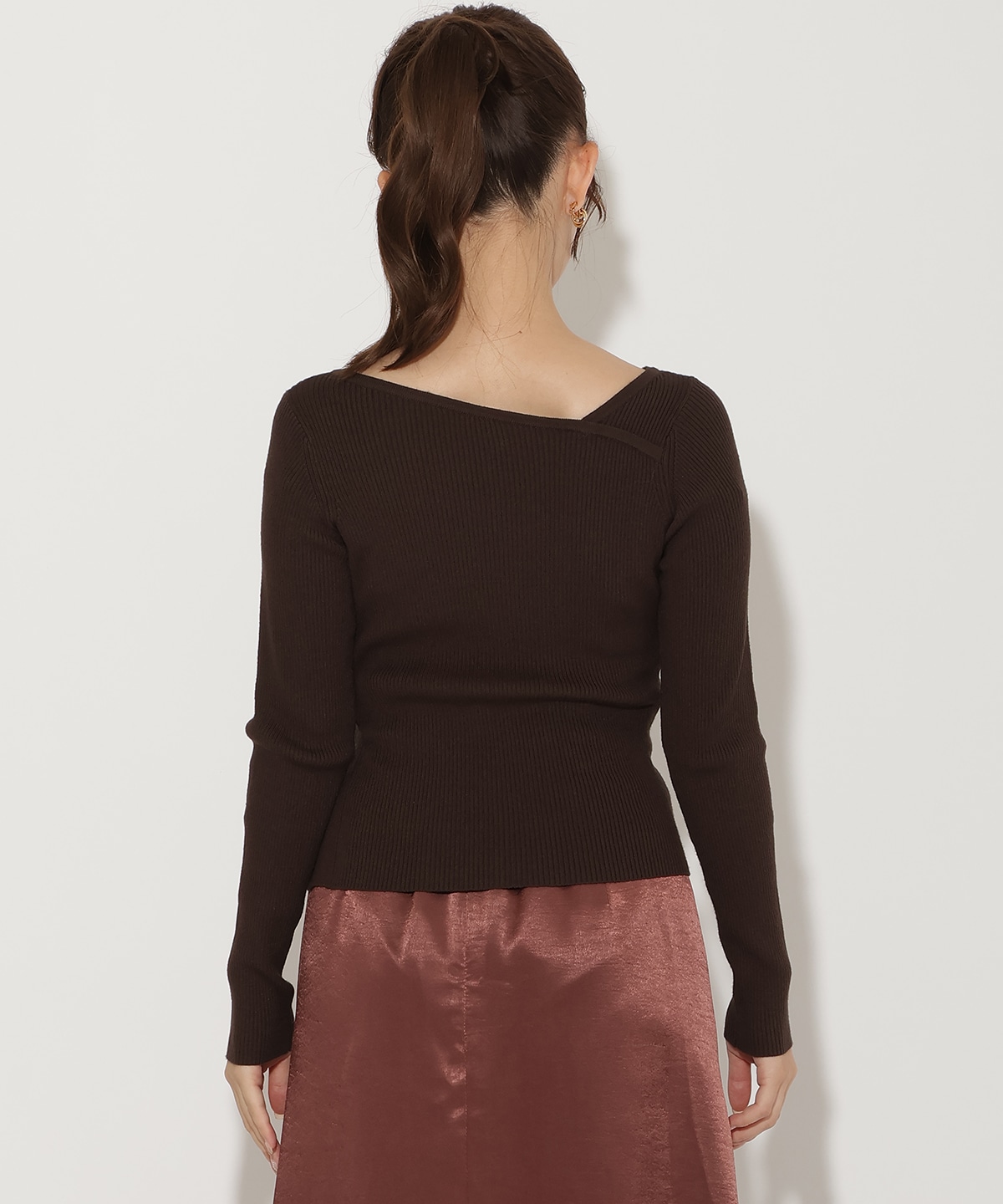 アシメＶネック長袖プルオーバー