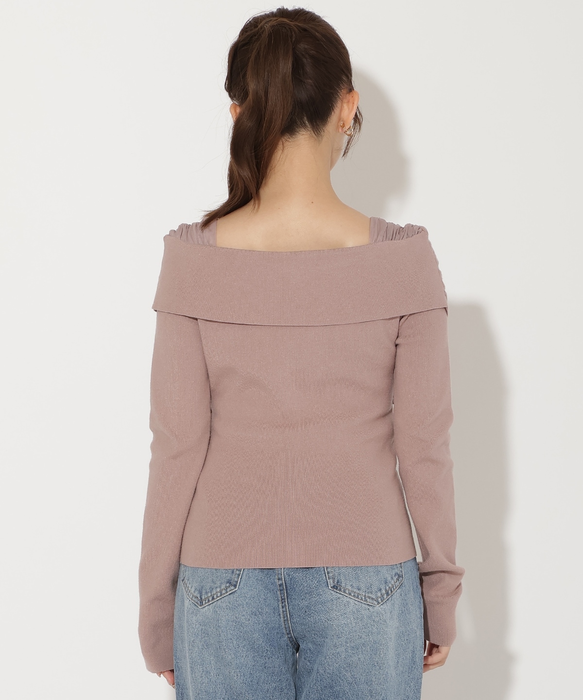 クロスネックプルオーバー