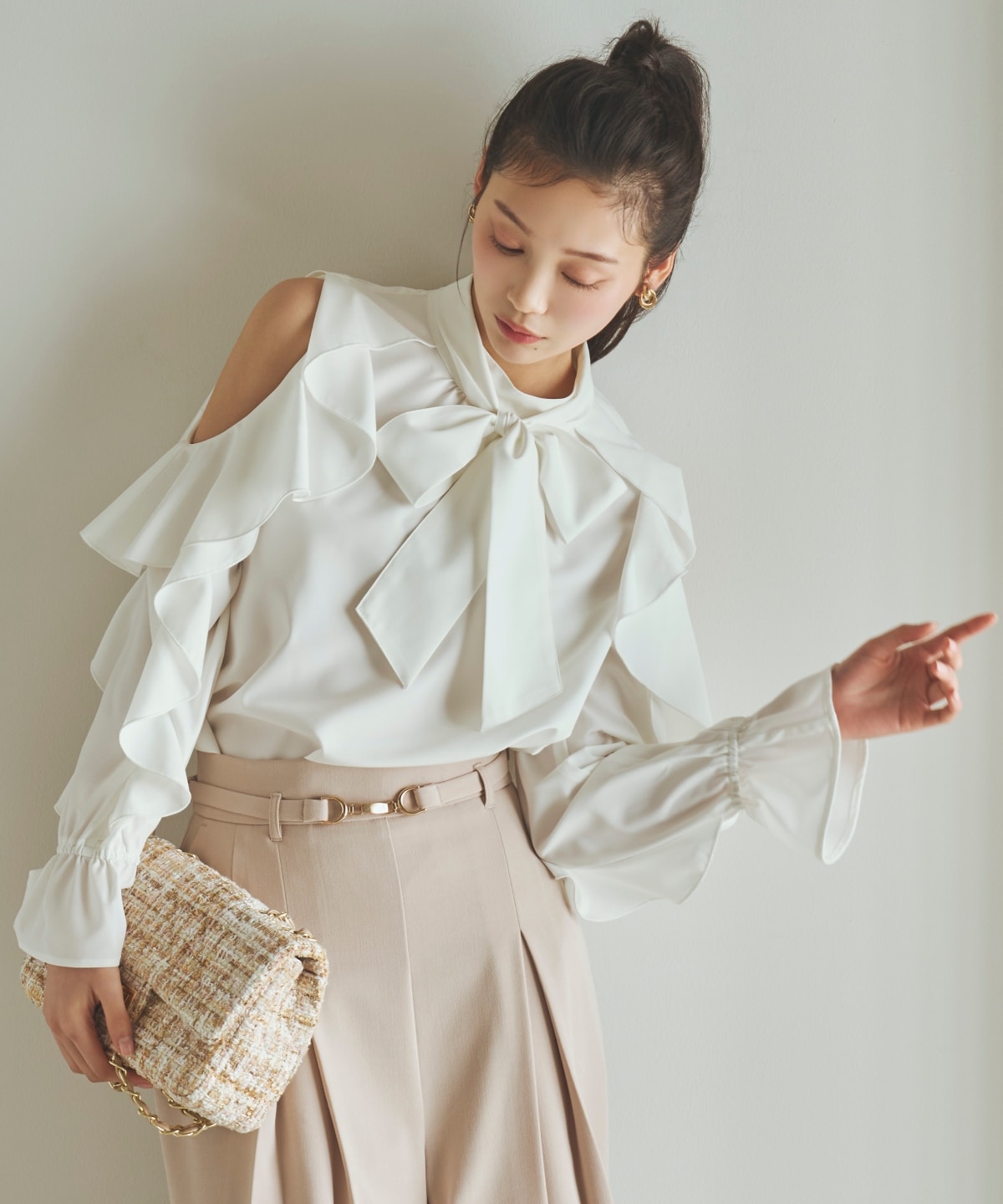 【先行予約受付中】フリルボウタイブラウス