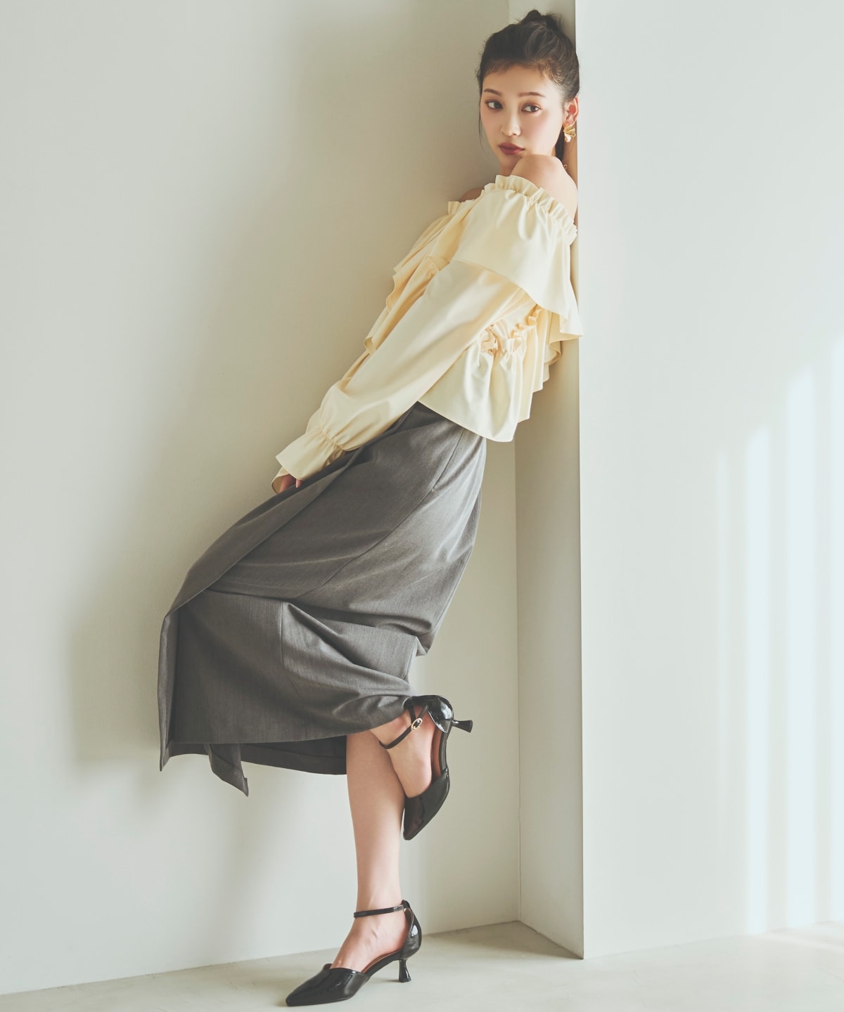 【先行予約受付中】タックストレートスカート