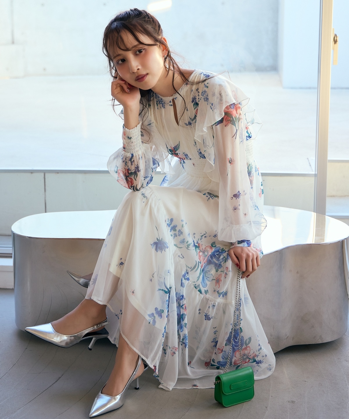 フラワープリントタックワンピース