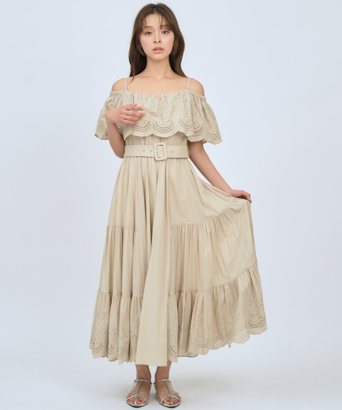レースオフショルティアードワンピース