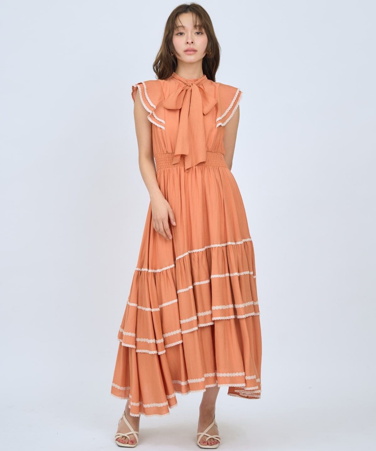 レーストリミングティアードワンピース