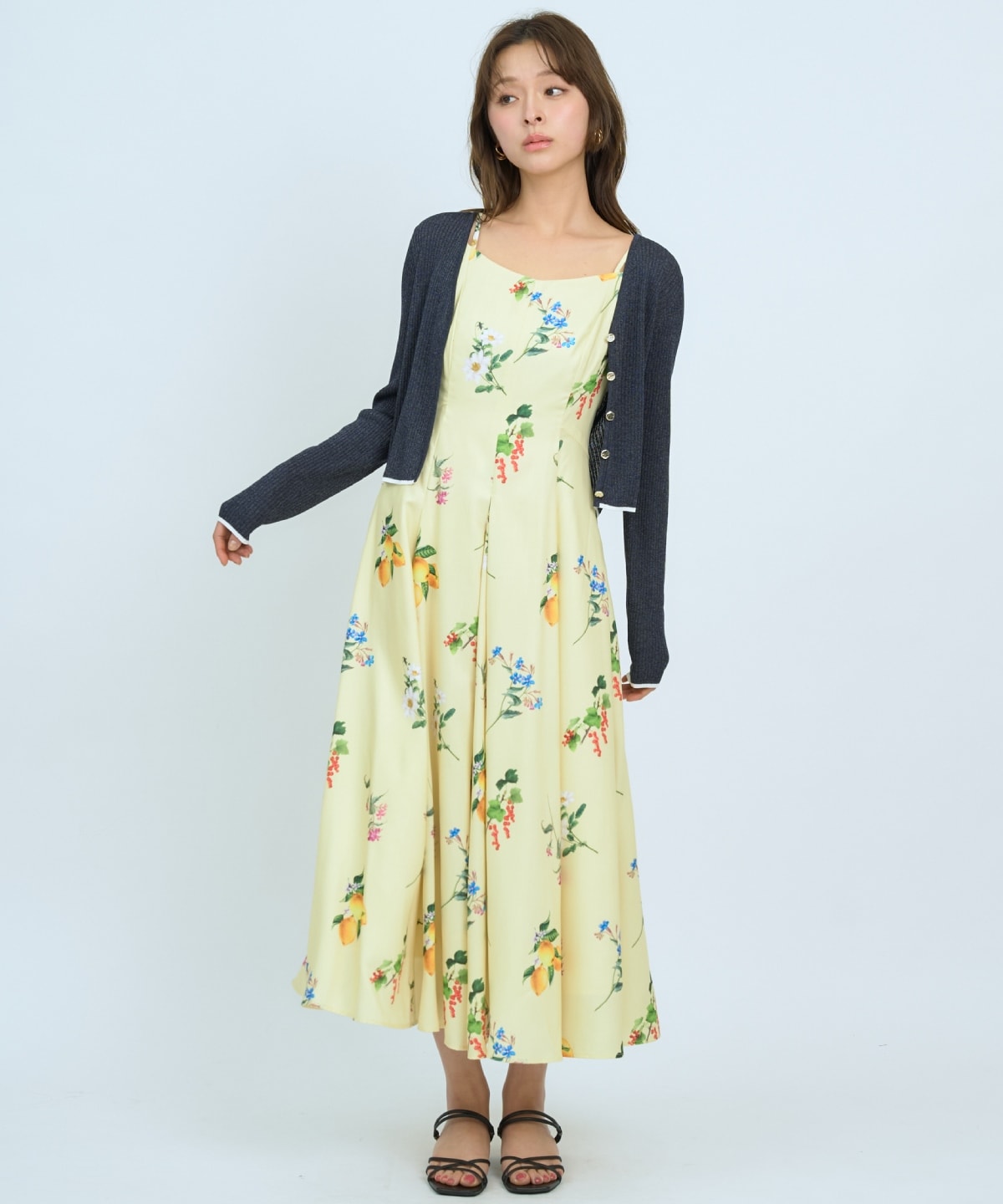 【5/14(木)一部店舗先行発売】フルーツ×フラワープリントワンピース