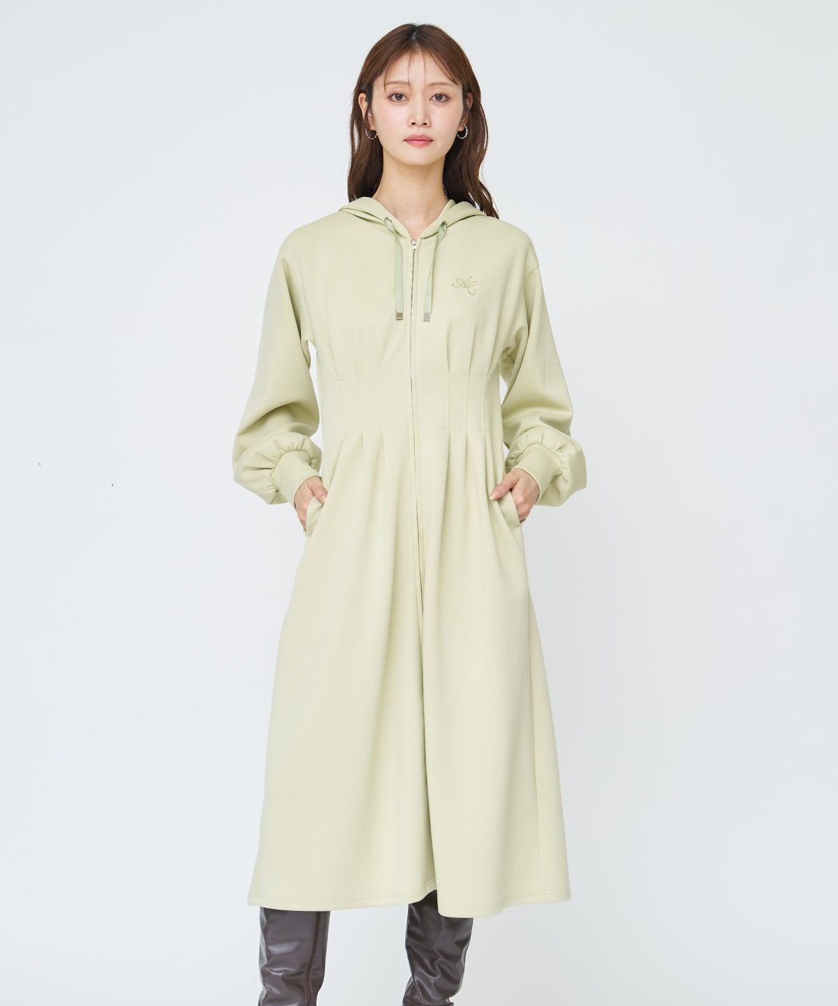 フード付きZIPワンピース