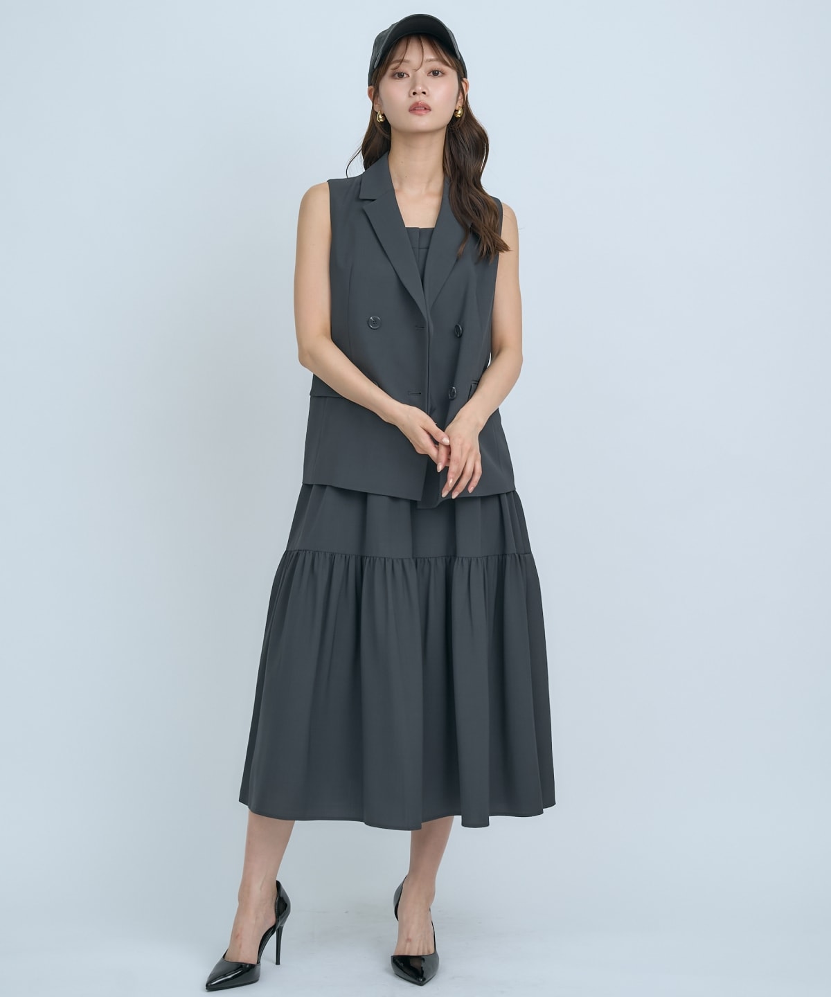 テーラードジレ×ティアードキャミワンピース