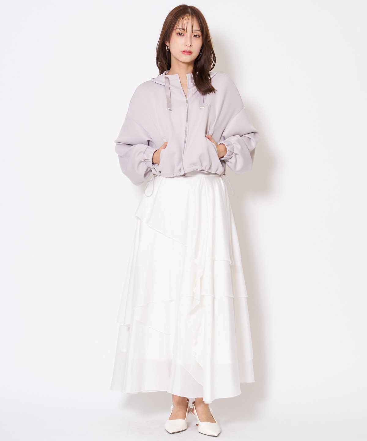 【先行予約受付中】ロゴ刺繍ZIPパーカー