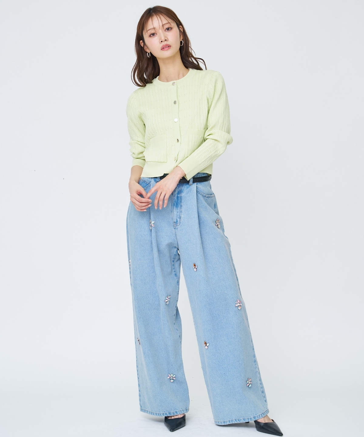 ケーブル編みカーディガンアンサンブル