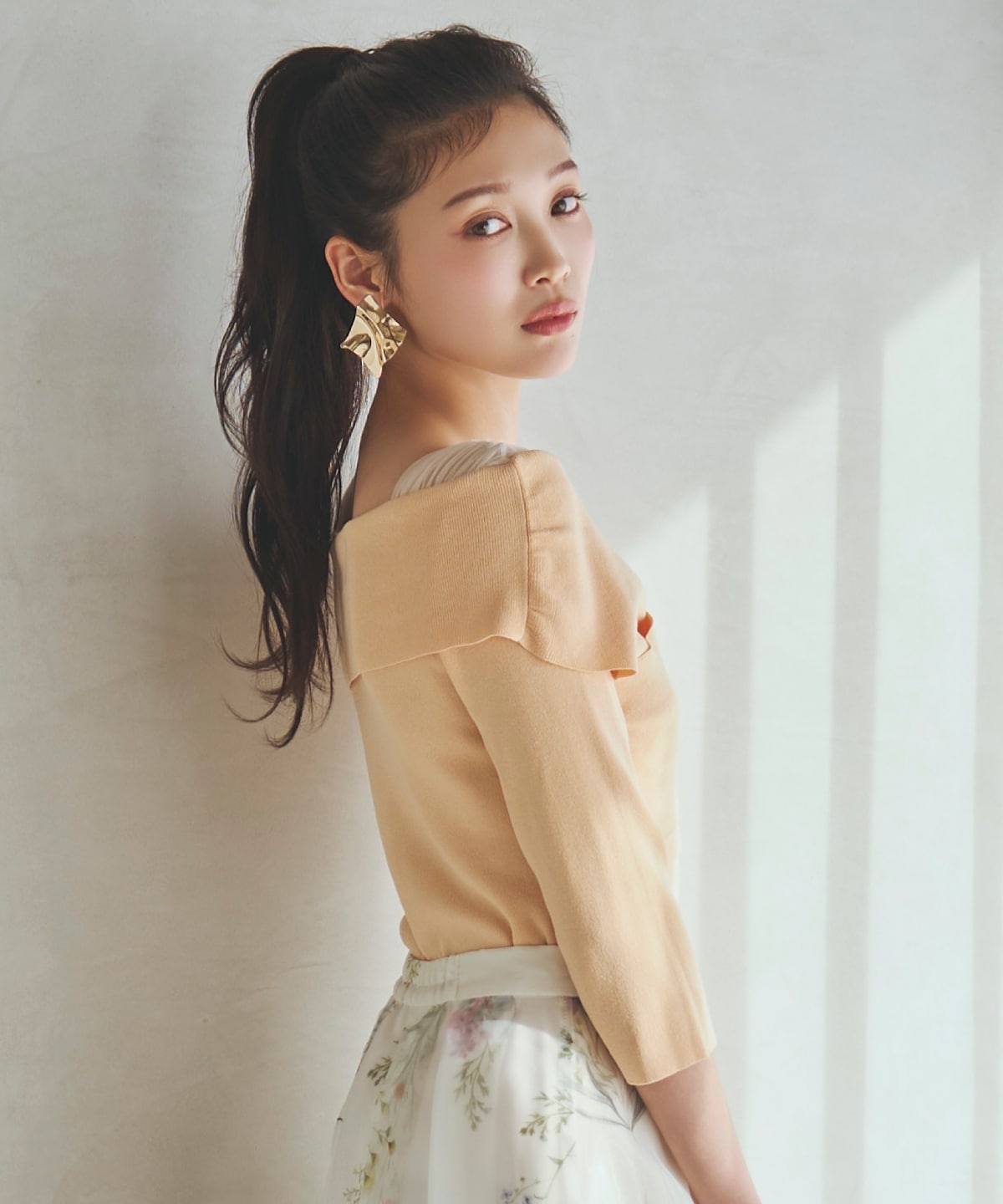 【先行予約受付中】7分袖クロスネックニットプルオーバー