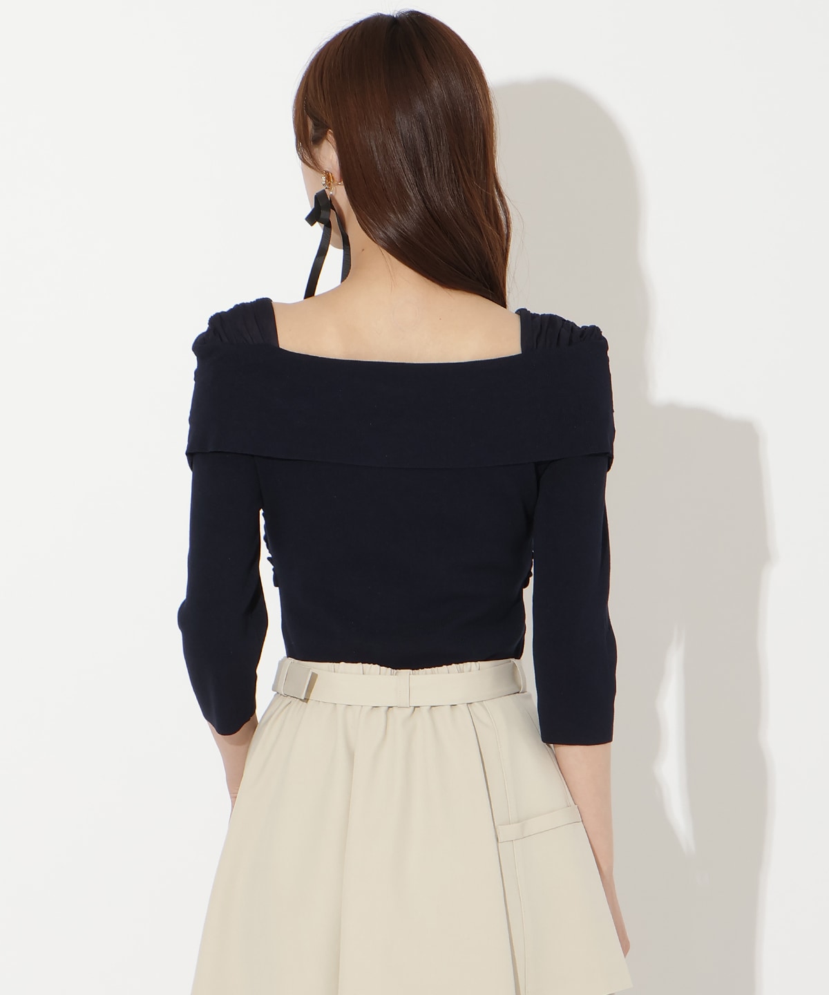 【先行予約受付中】7分袖クロスネックニットプルオーバー