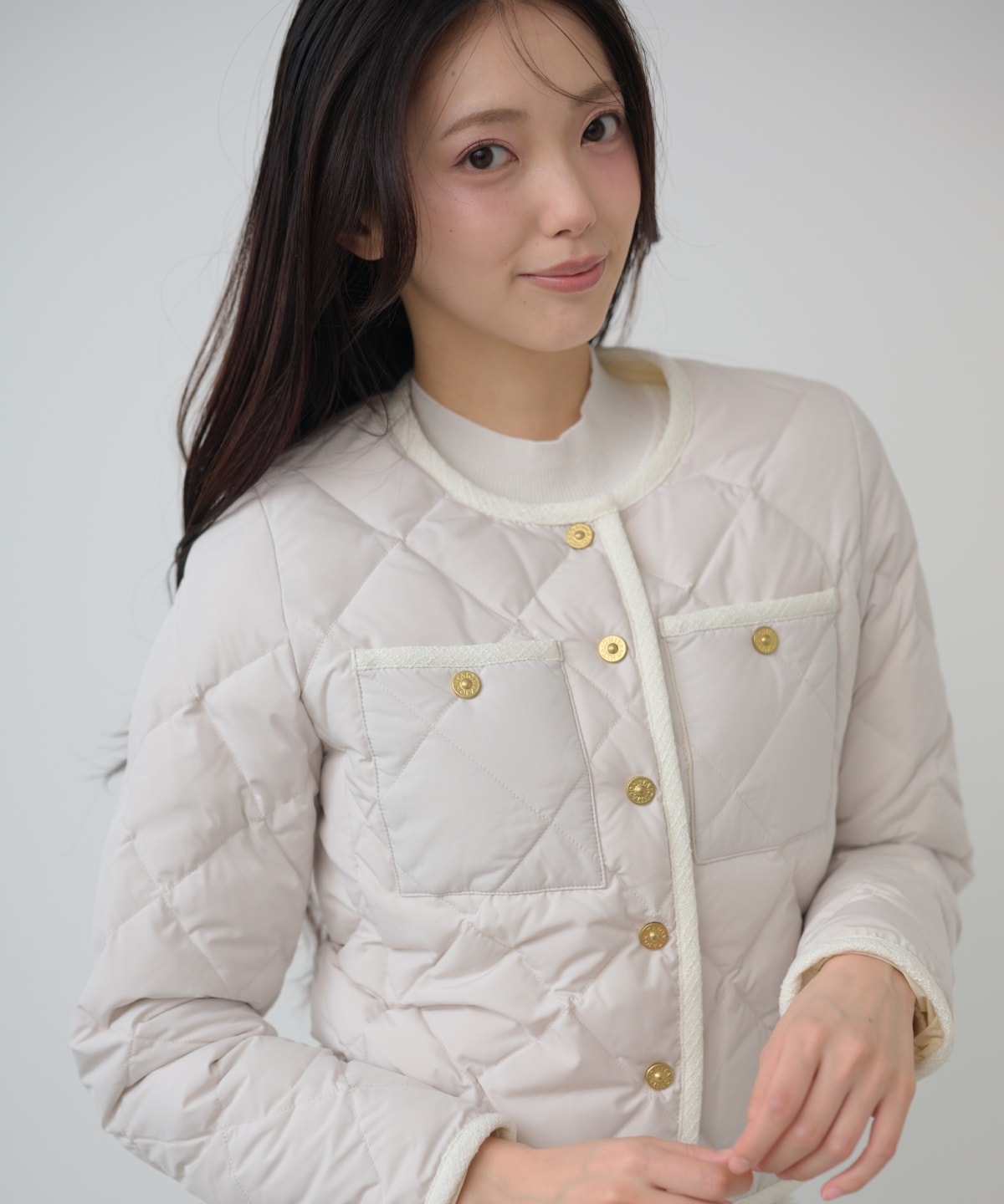 【TAION×AND COUTURE】ノーカラーショートダウンジャケット