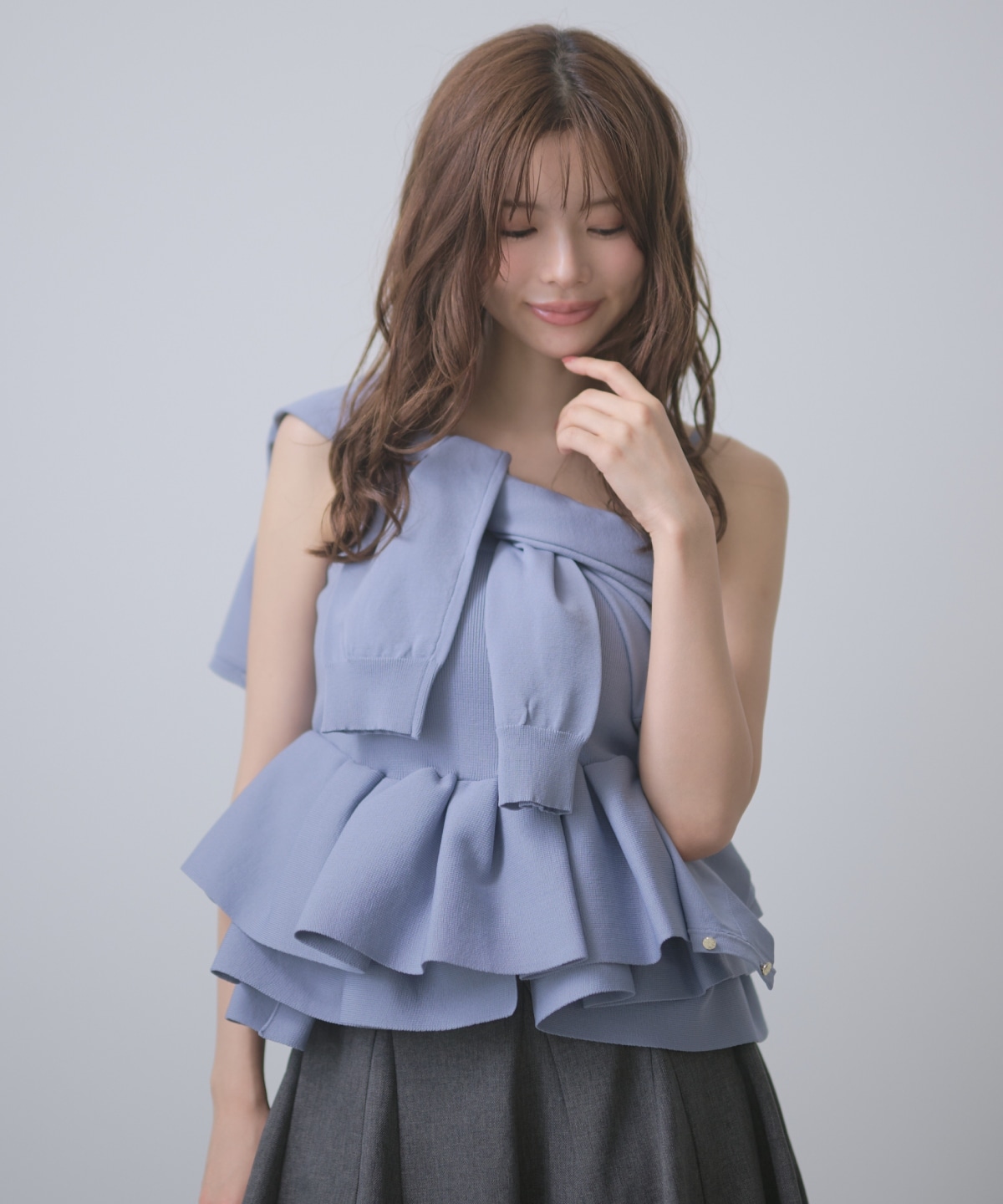 【9月17日(木)発売】ペプラムニットキャミ×ニットカーディガンセット