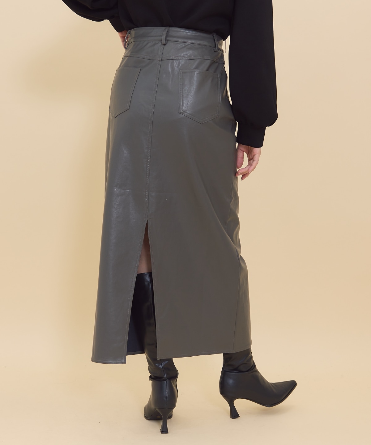 レザーロングスカート
