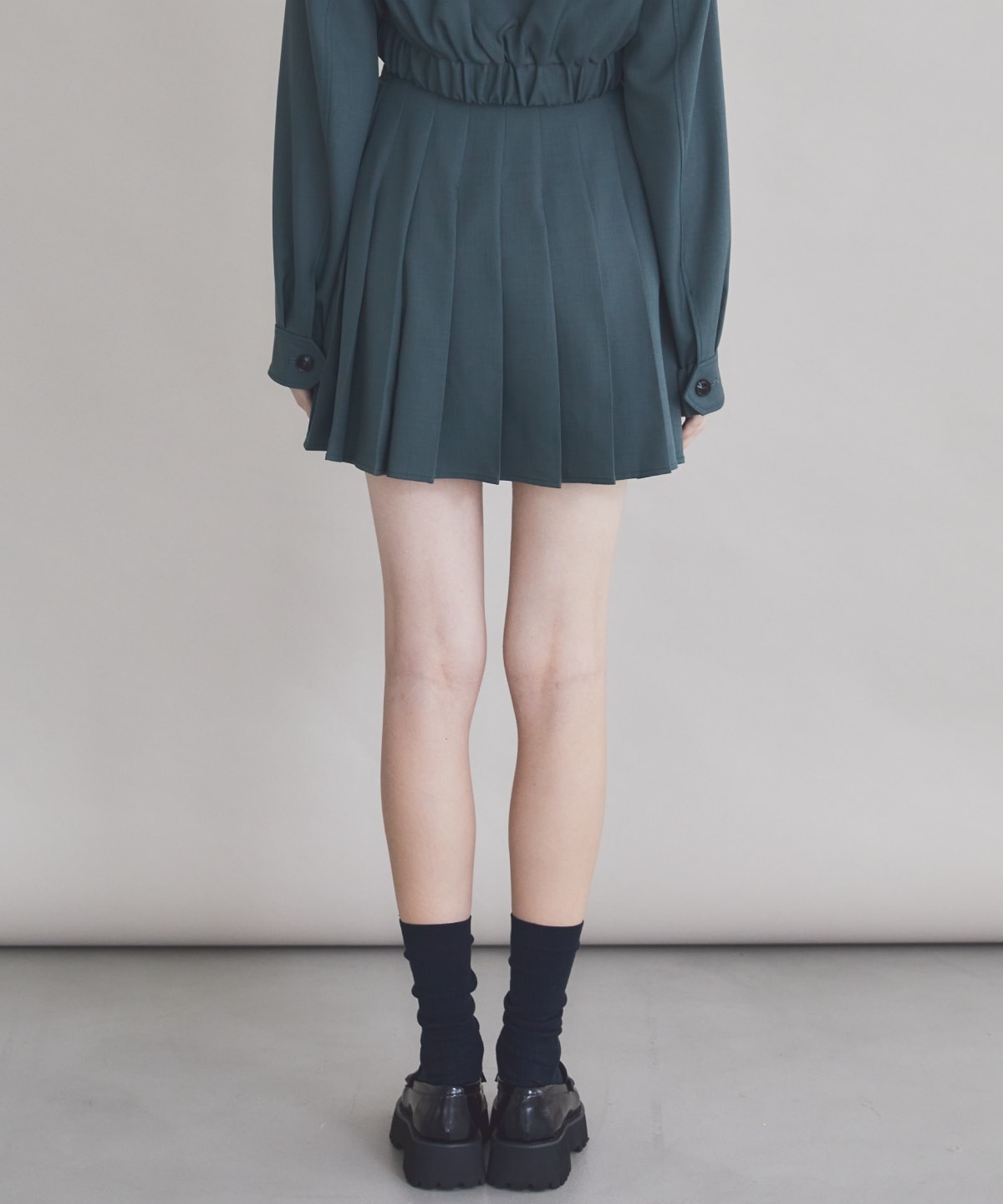 【セットアップ可能】ベルト付きプリーツショートスカート