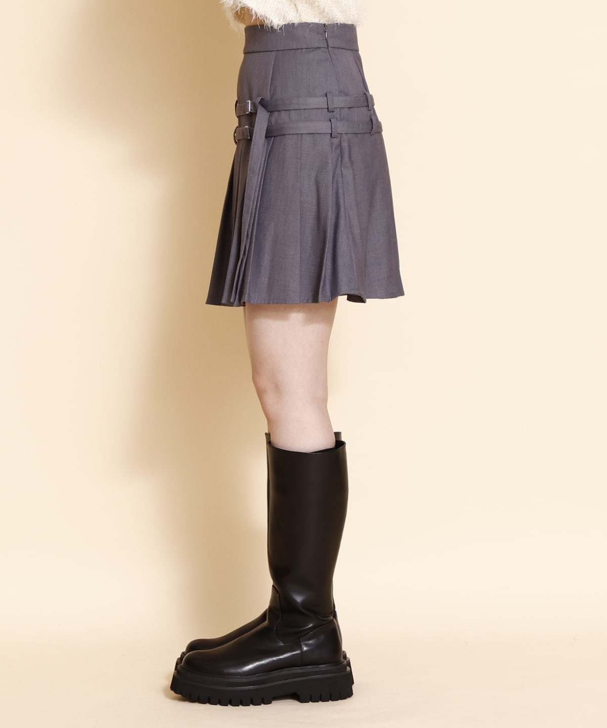 ダブルベルトプリーツミニスカート
