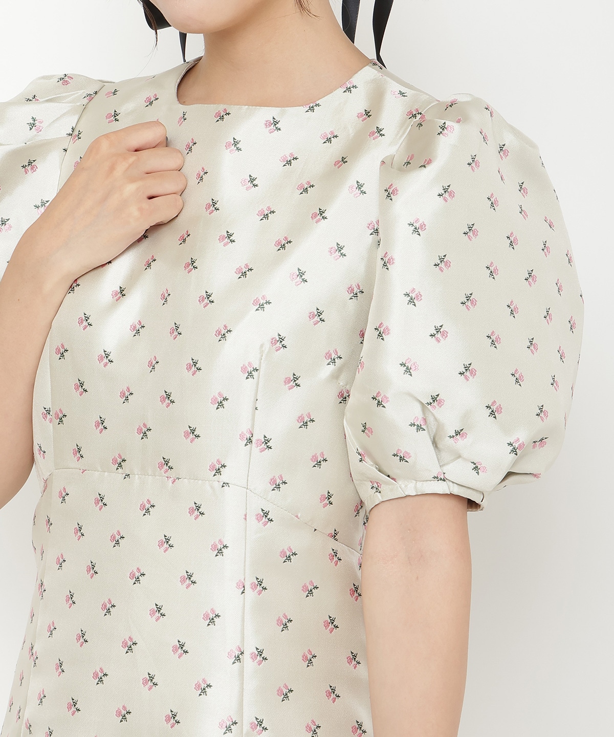 ジャガードフラワーミニワンピース