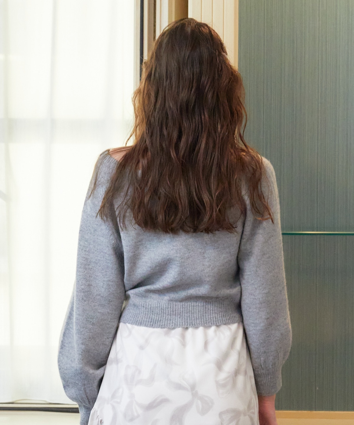 ワンショルリボンレースニット