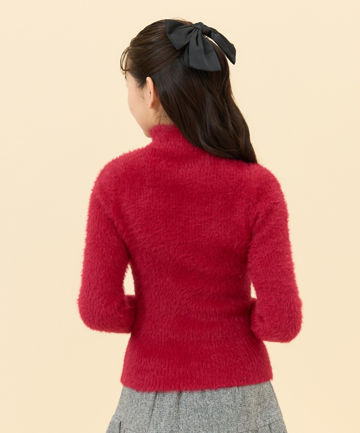 ハイネックフェザーニット