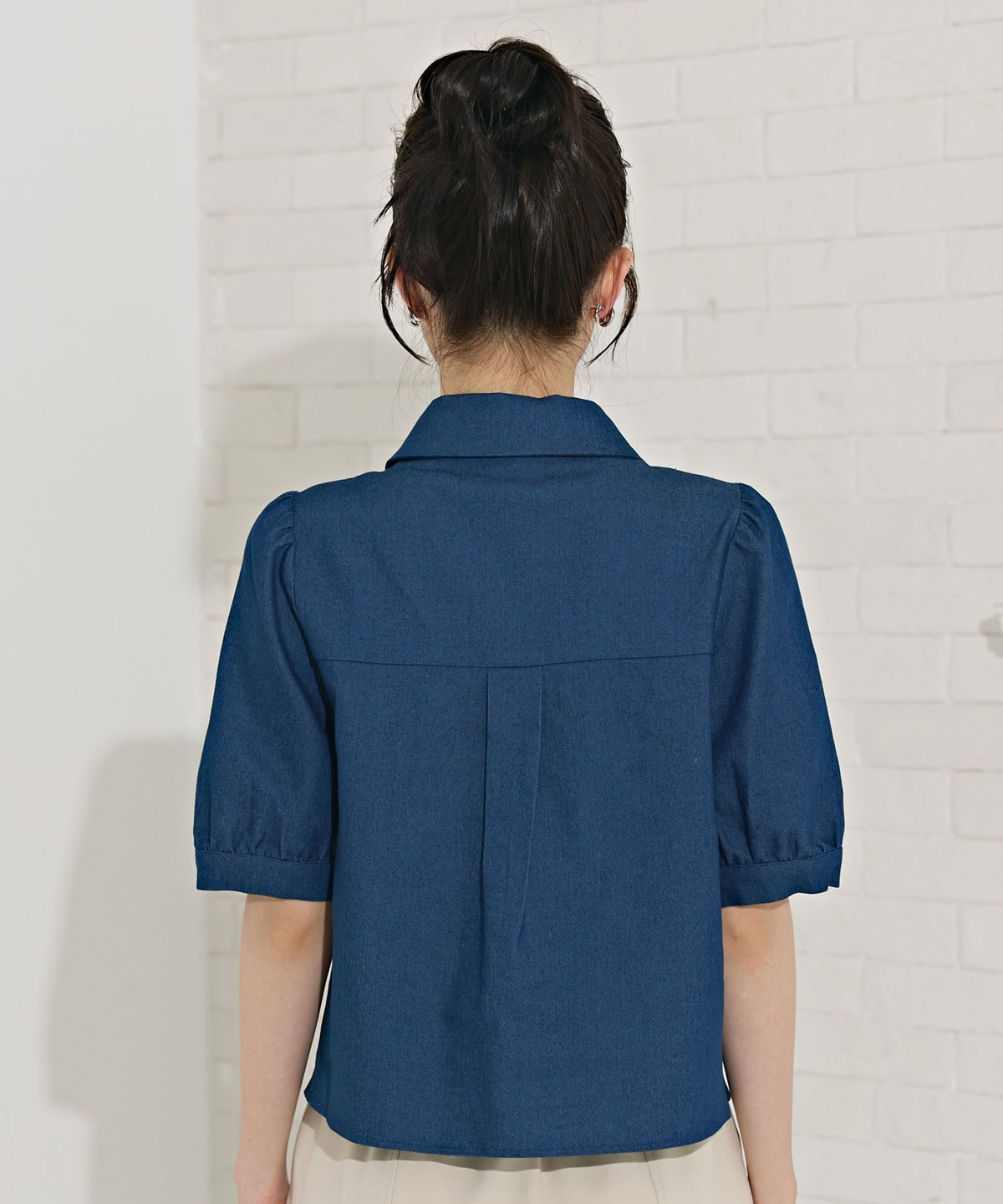 ビッグカラーフリルシャツ