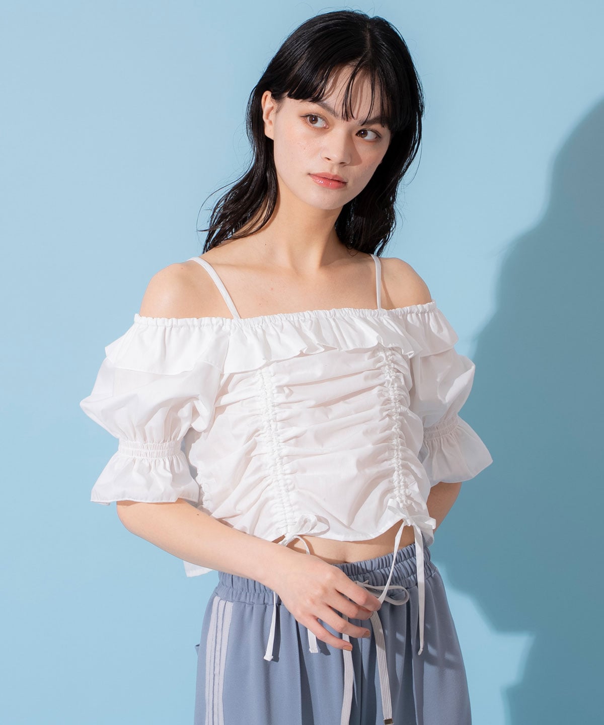ドロストフリルオフショルブラウス
