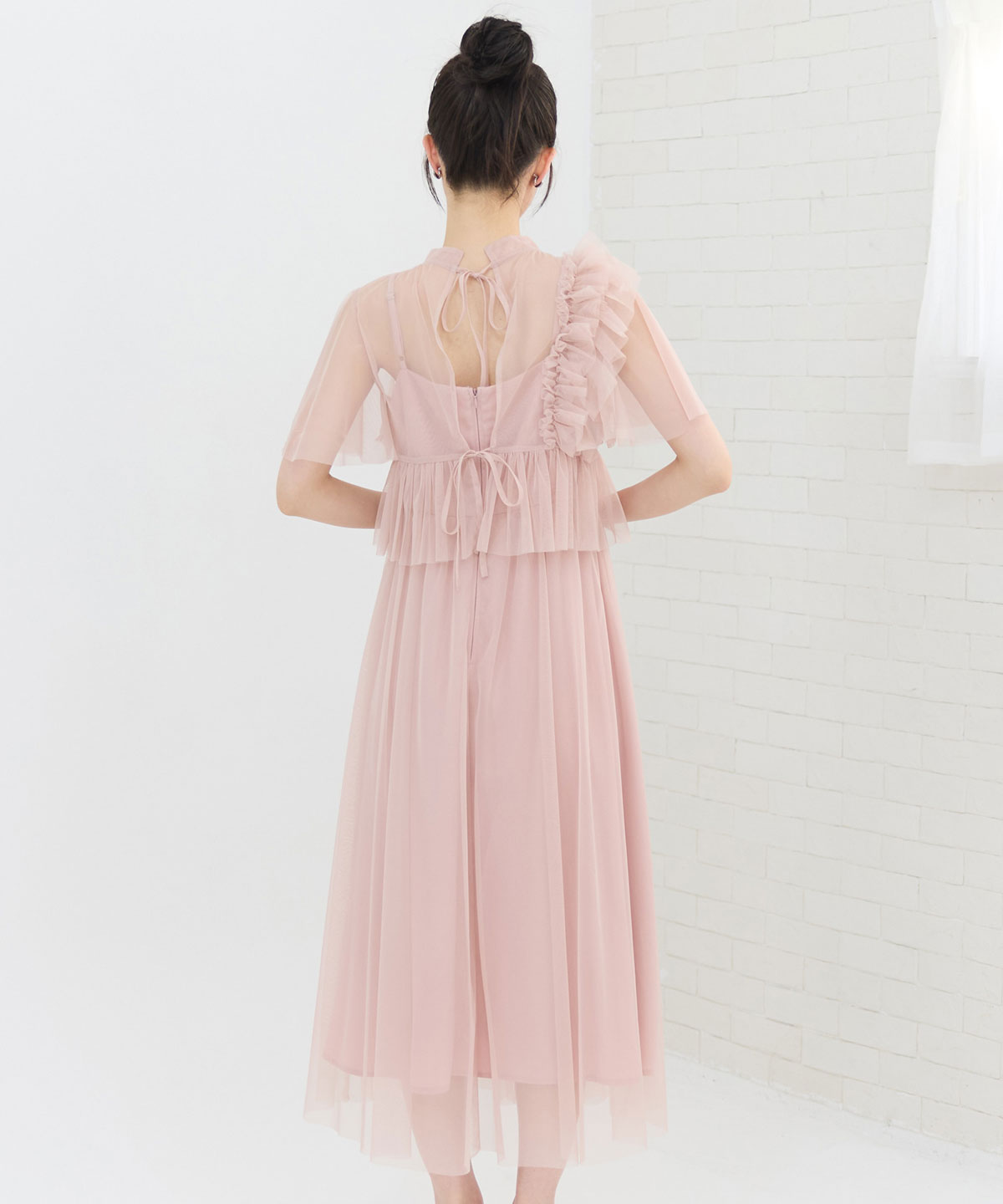 チュールフリルブラウス×キャミワンピースドレス