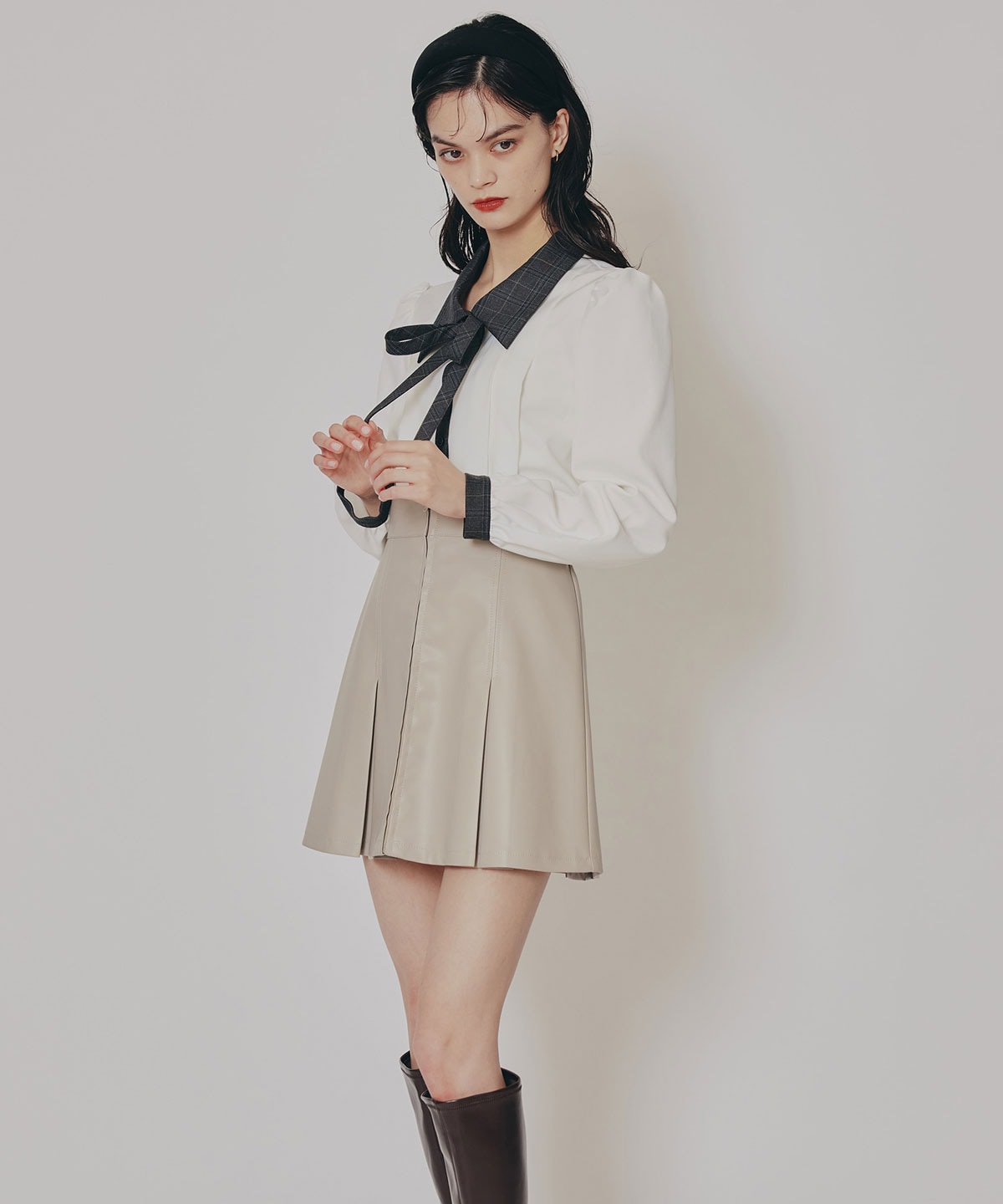 チェックバイカラーリボンタイブラウス