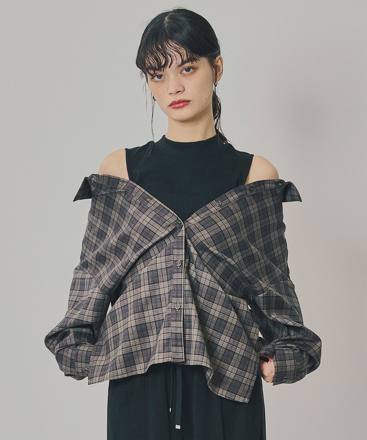 マルチウェイオフショルチェックシャツ×タンクトップ