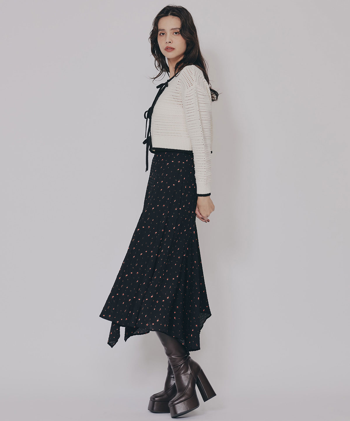 ミニフラワーイレヘムロングスカート