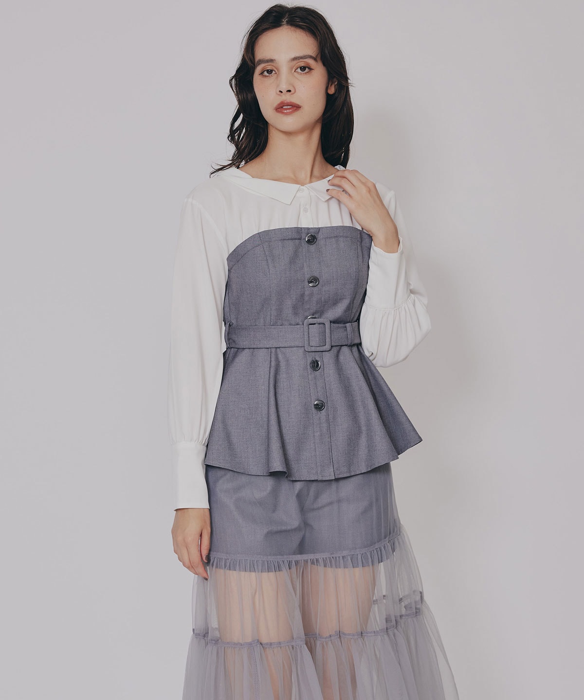 シャツドッキングチュールワンピース&ショートパンツセットアップ