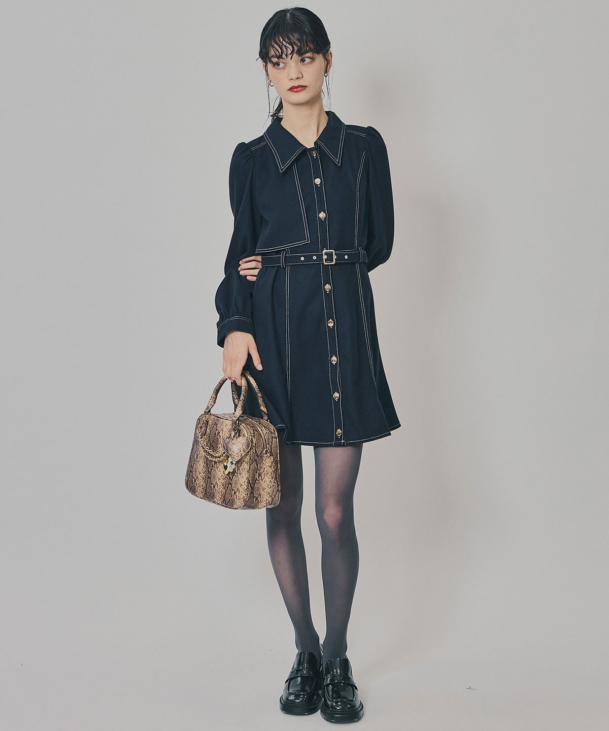 バイカラーステッチラインミニワンピース