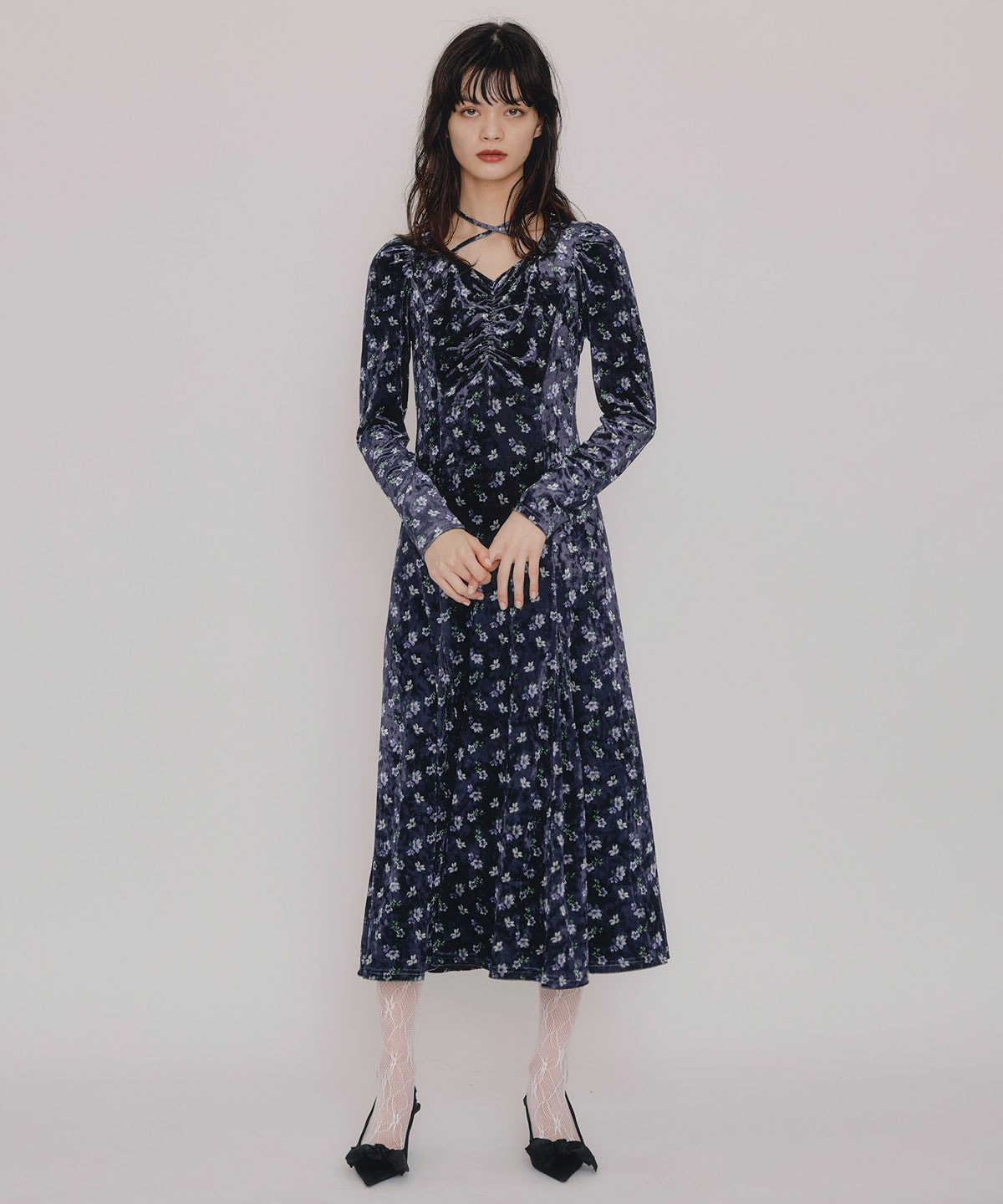 クロスリボンフラワーベロアロングワンピース