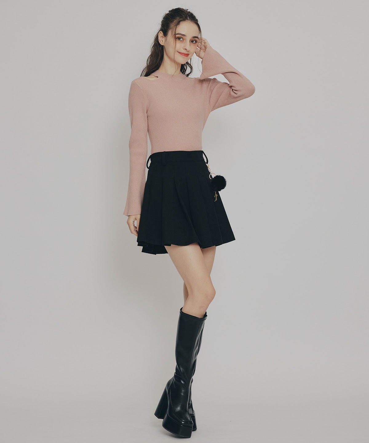 カットアウトリブニットトップス