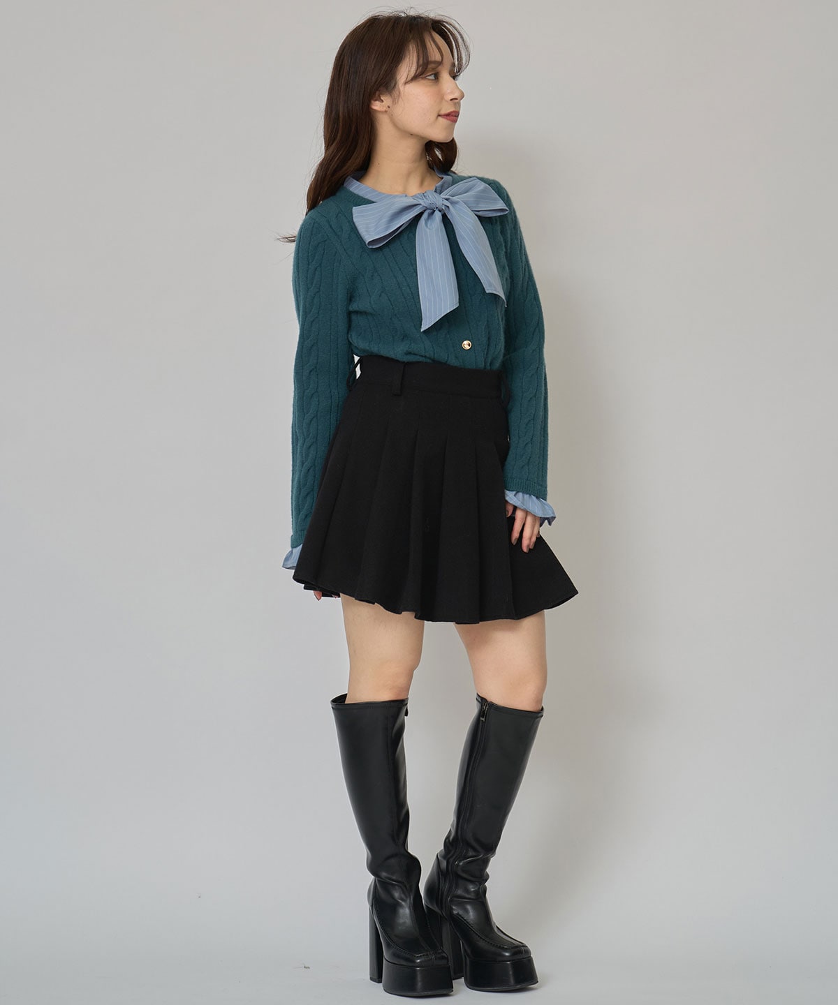 ボウタイケーブルニットプルオーバー