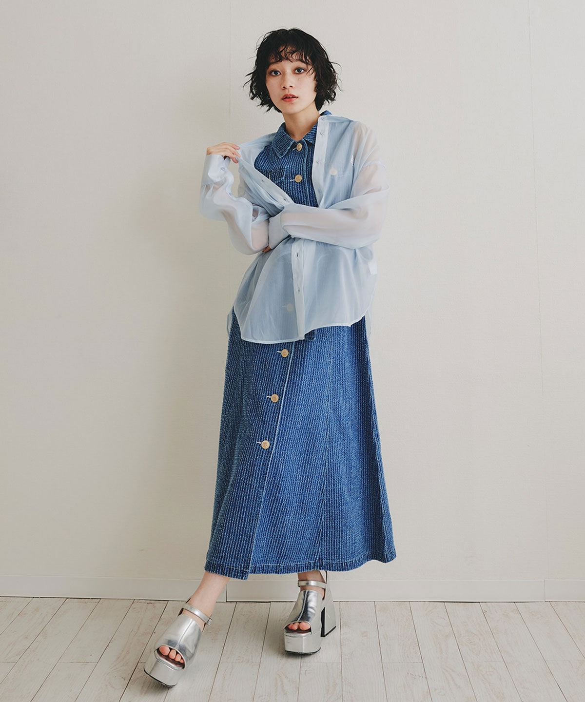 ロゴエンブロイダリーシアーシャツ
