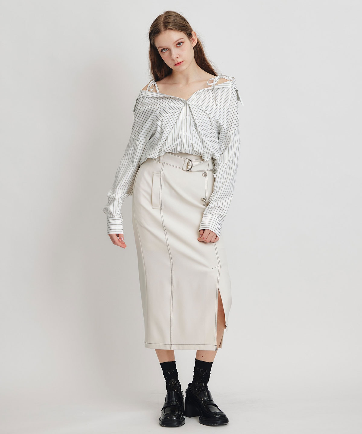 ベアレイヤードストライプバルーンオフショルブラウス