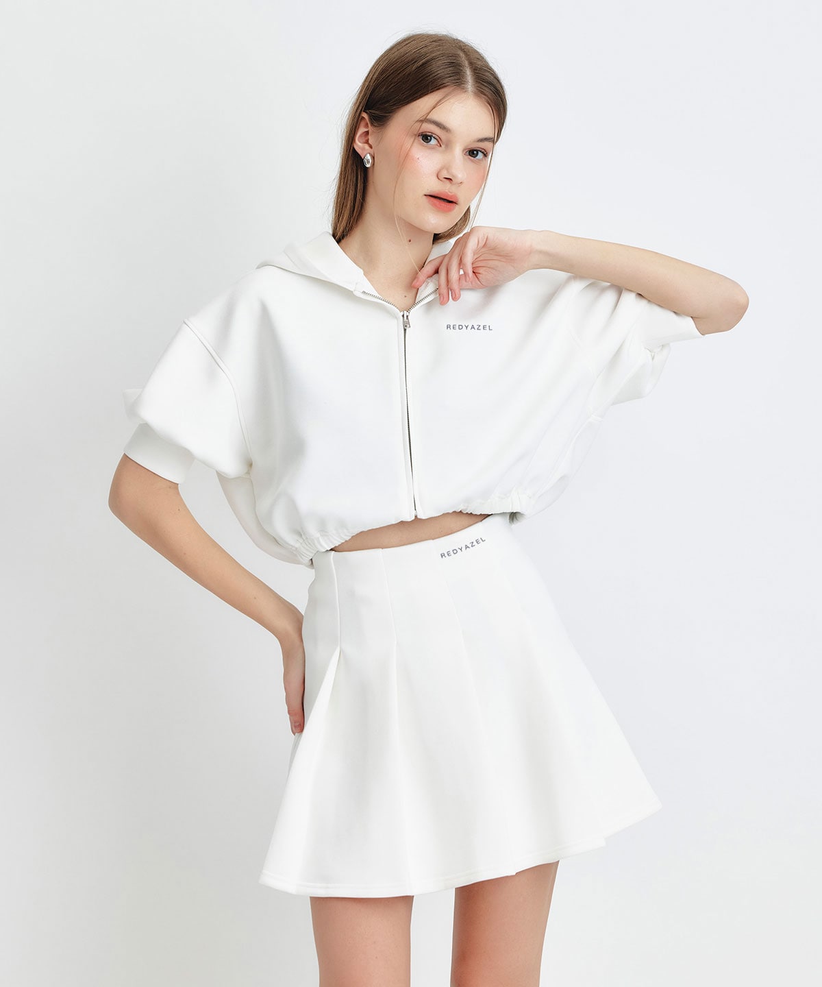 ダンボールプリーツミニスカート