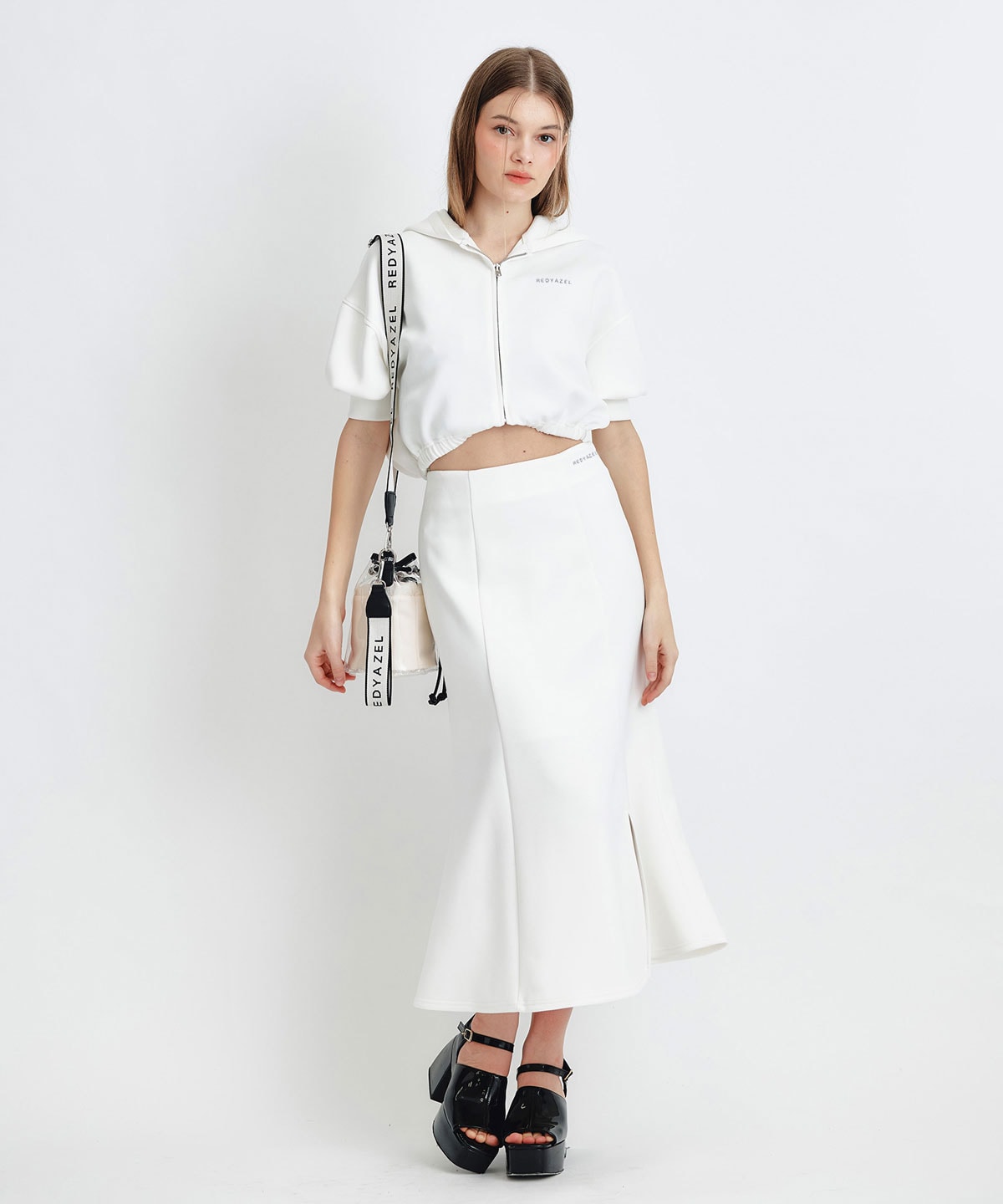 ダンボールセミマーメイドスリットロングスカート