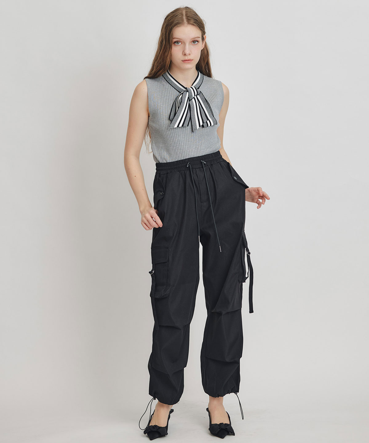 タブフラップポケットカーゴパンツ