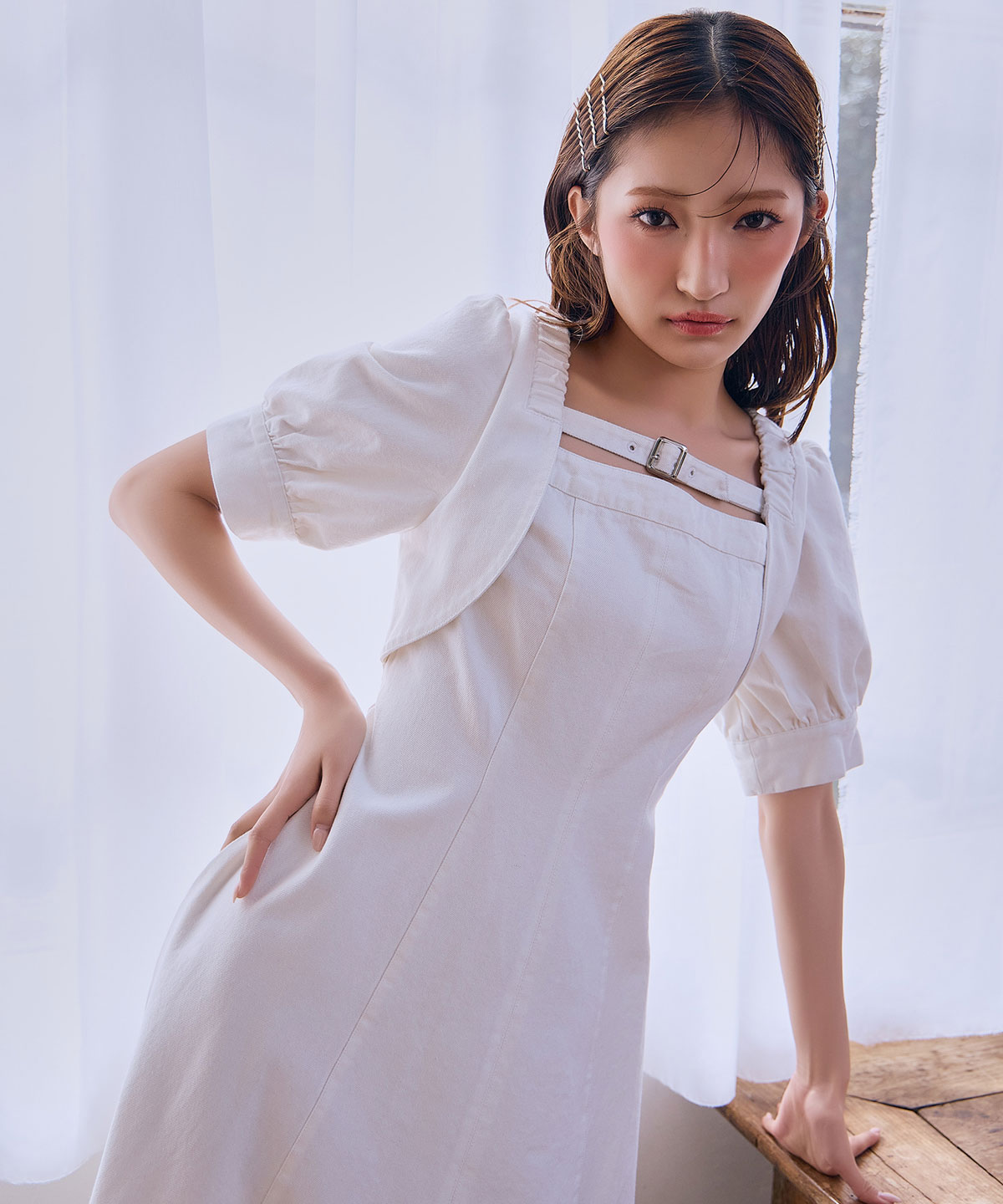 デコルテベルトデニムフレアロングワンピース