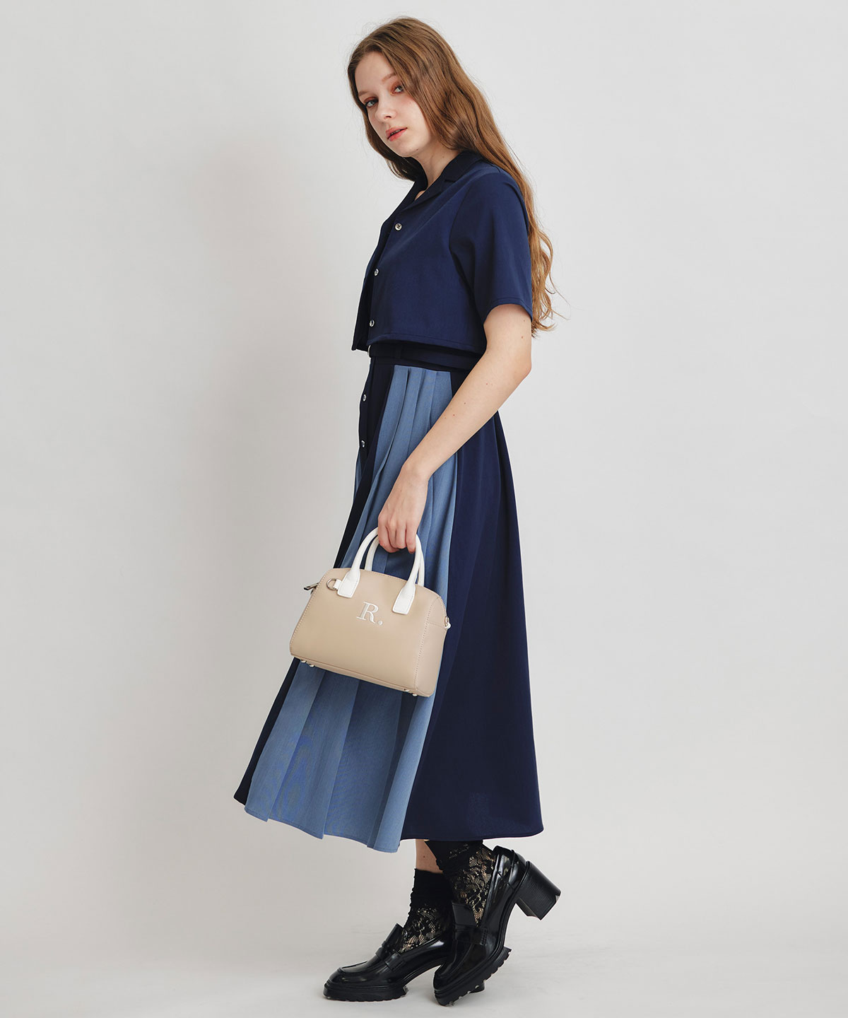 レイヤードサイドプリーツバイカラーロングワンピース