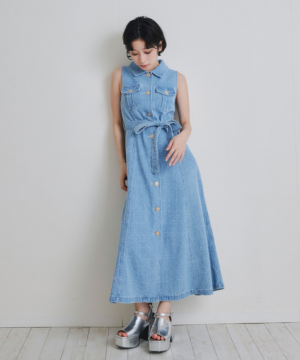 レーザーカットデニムロングシャツワンピース