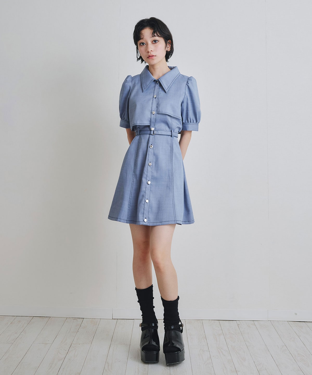 ステッチバイカラーレイヤードフレアミニワンピース