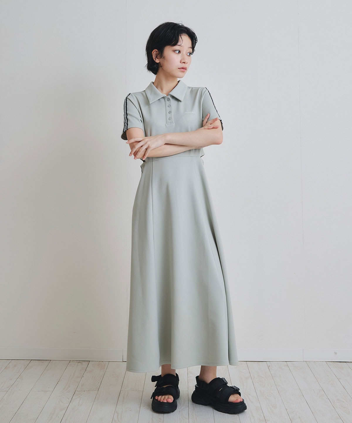 ライン2WAYサイドカットロングフレアワンピース