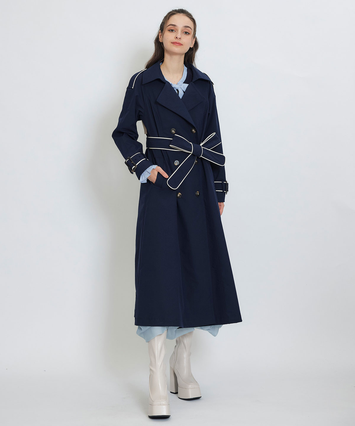 バックバイカラーパイピングベルトデザインロングトレンチコート