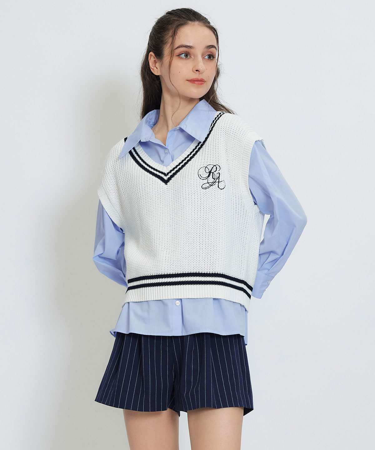 カレッジライクラインベスト×シャツブラウス