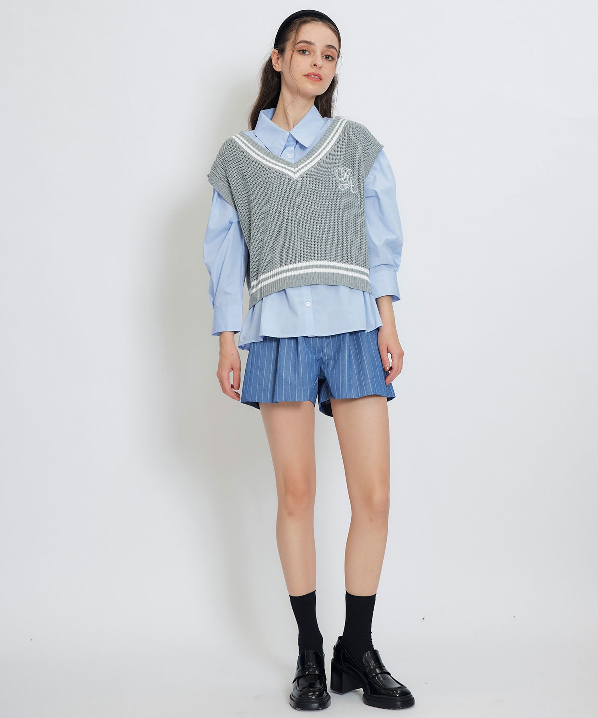 カレッジライクラインベスト×シャツブラウス